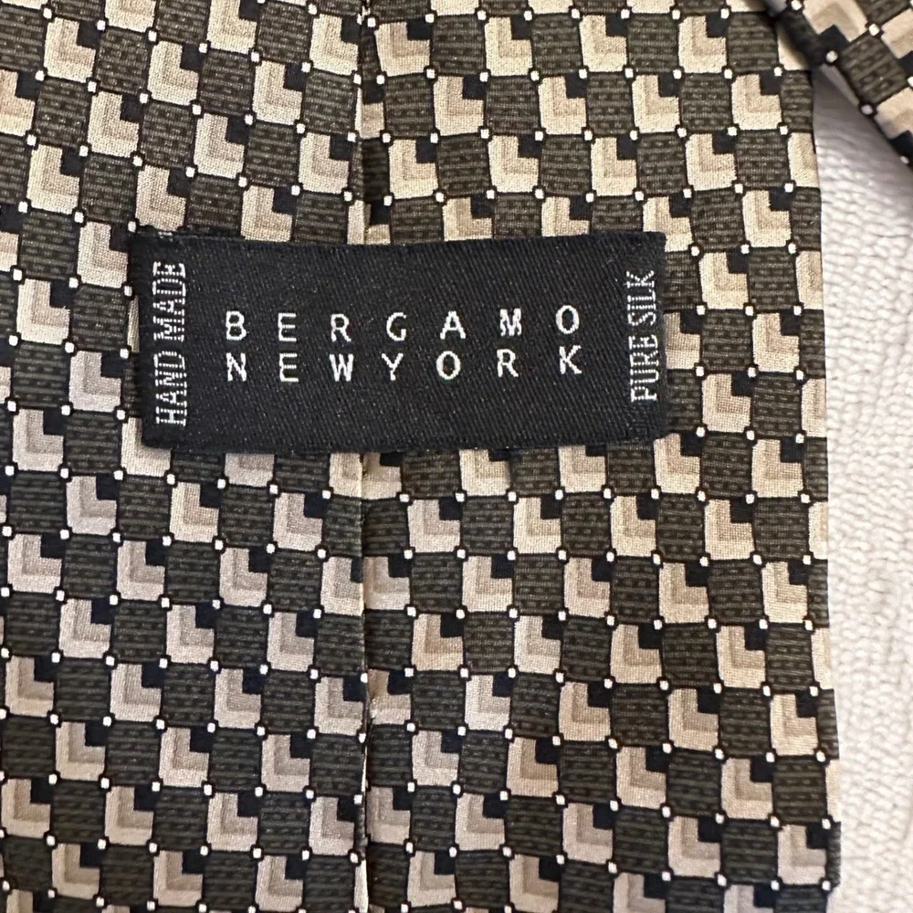 Bergamo New York Silk‎ Necktie Mens Checkered Geometric Pattern Black Beige